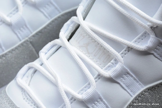 Metallic Jordan AR0715-100 White SilverVast WMNS Air AR0715-100 11 Grey 0424